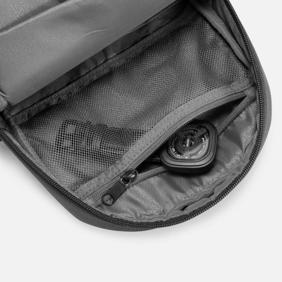 Рюкзак на одно плечо Gravon, черный